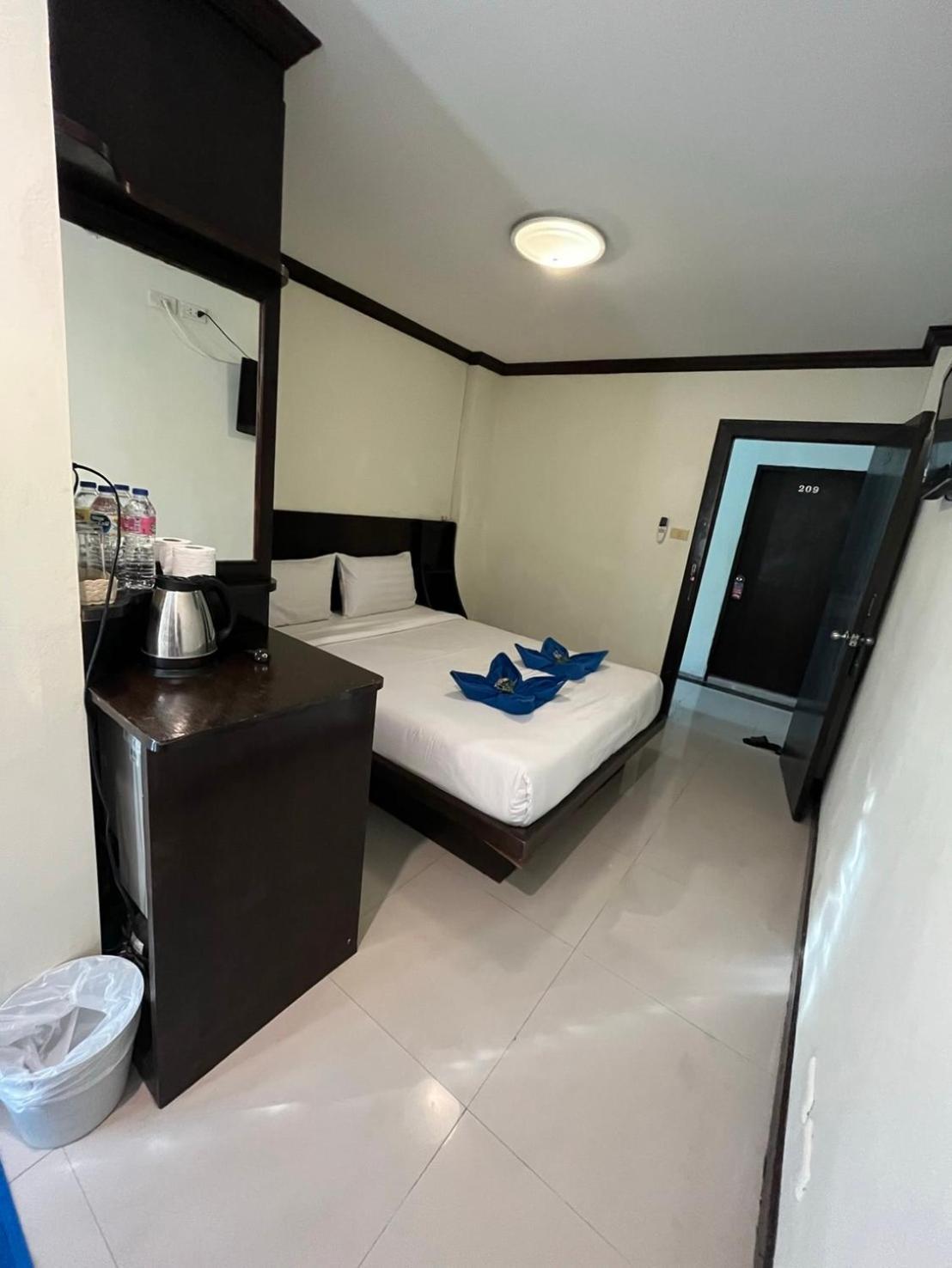 Hotel Blueskyhouse Patong Exterior foto