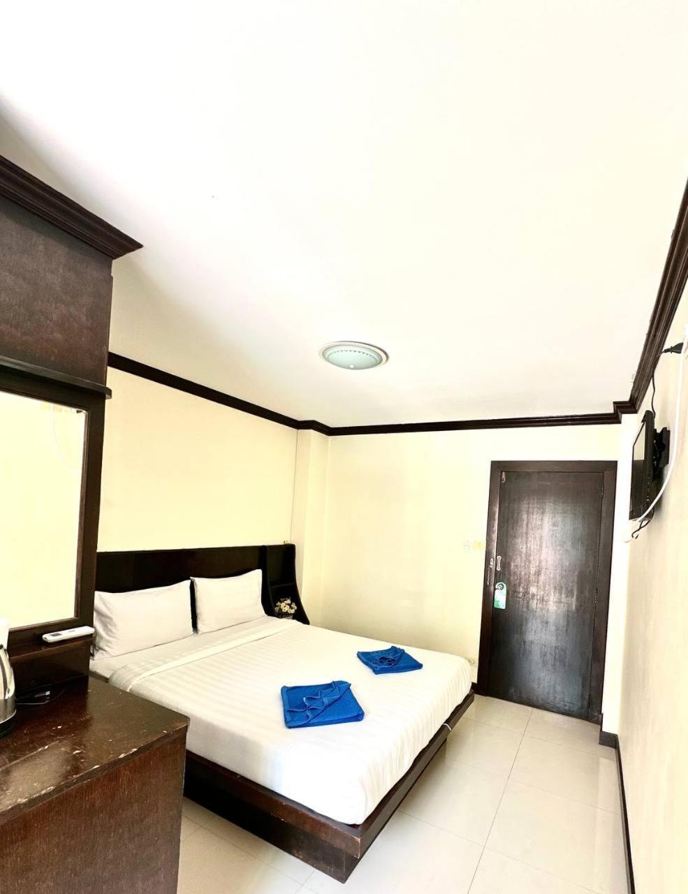 Hotel Blueskyhouse Patong Exterior foto
